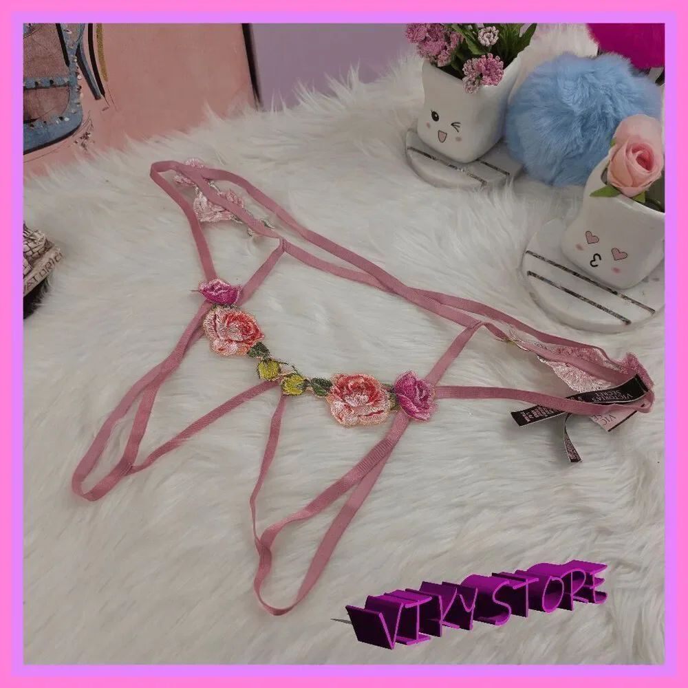 ❤️ NWT Victoria’s Secret Very Sexy String Bikini Embroidery Large❤️